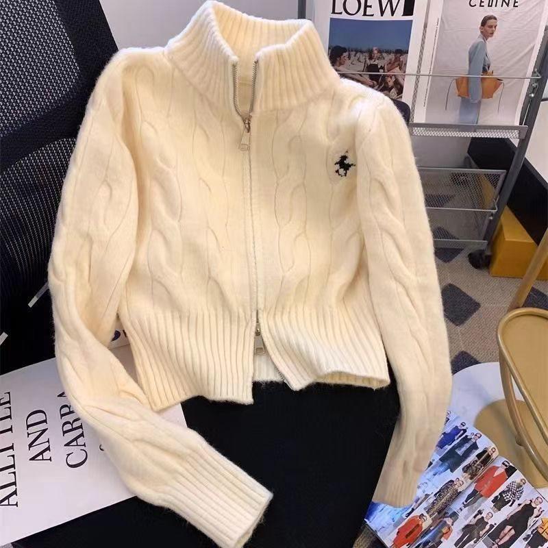 

Корейский ретро свитер-куртка на молнии с вышивкой и воротником-косичкой для осени/зимы L белый