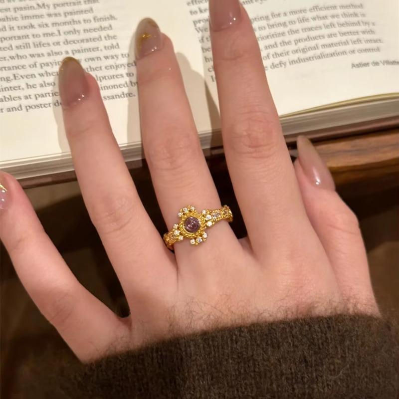 Light Luxury Purple Dazzling Rings for Women Inlaid Amethyst Exquisite Retro Palace Style Texture Ring Fine Zircon