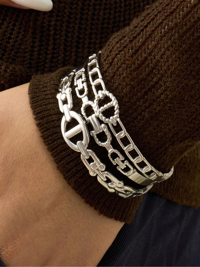 18K Gold Plated Horseshoe Buckle Bracelet for Women, 316L Stainless Steel, Colorfast, Simple and Elegant Design.