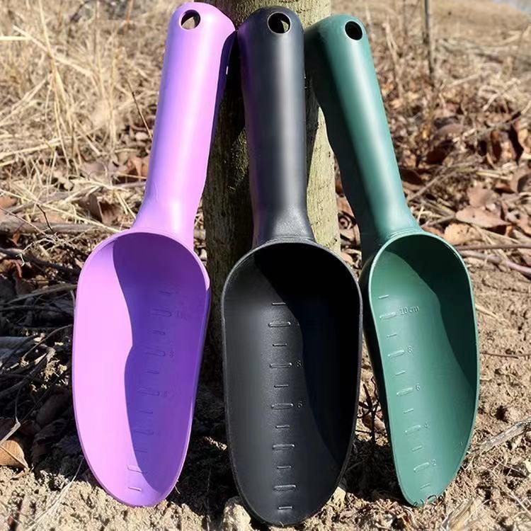 Gardening Shovel: Thickened Plastic Tool for Planting, Digging, and Loosening Soil In Vegetable and Flower Gardens.