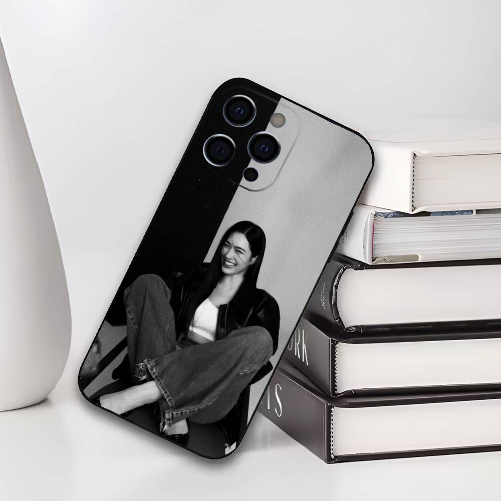 

Actress L-Lingling Kwong Phone Case For iPhone 17,16,15,14,13,12,11 Plus,Pro Max,XS,Soft Silicone Black Cover iPhone16promax