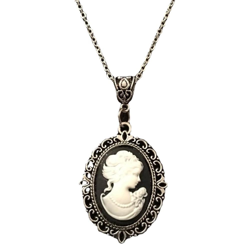 Vintage Ladies Cameo Pendant Black Necklace 18 Inch Chain Steampunk Ladies Silver