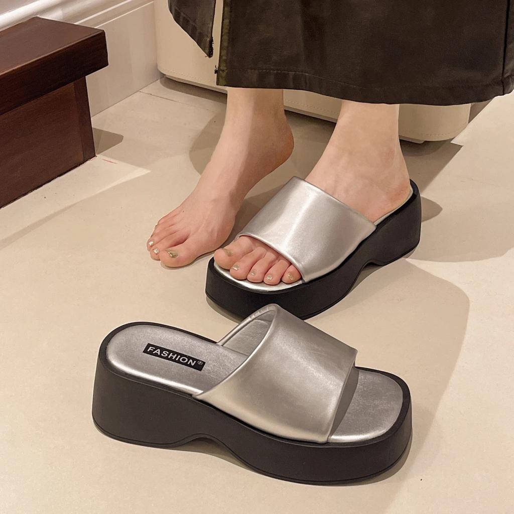 Fashion Women Slippers 2025 Summer New Thick Soled Women Sandals Square Toe Luxury Designer Slippers Slides Women Shoes Zapatos De Mujer