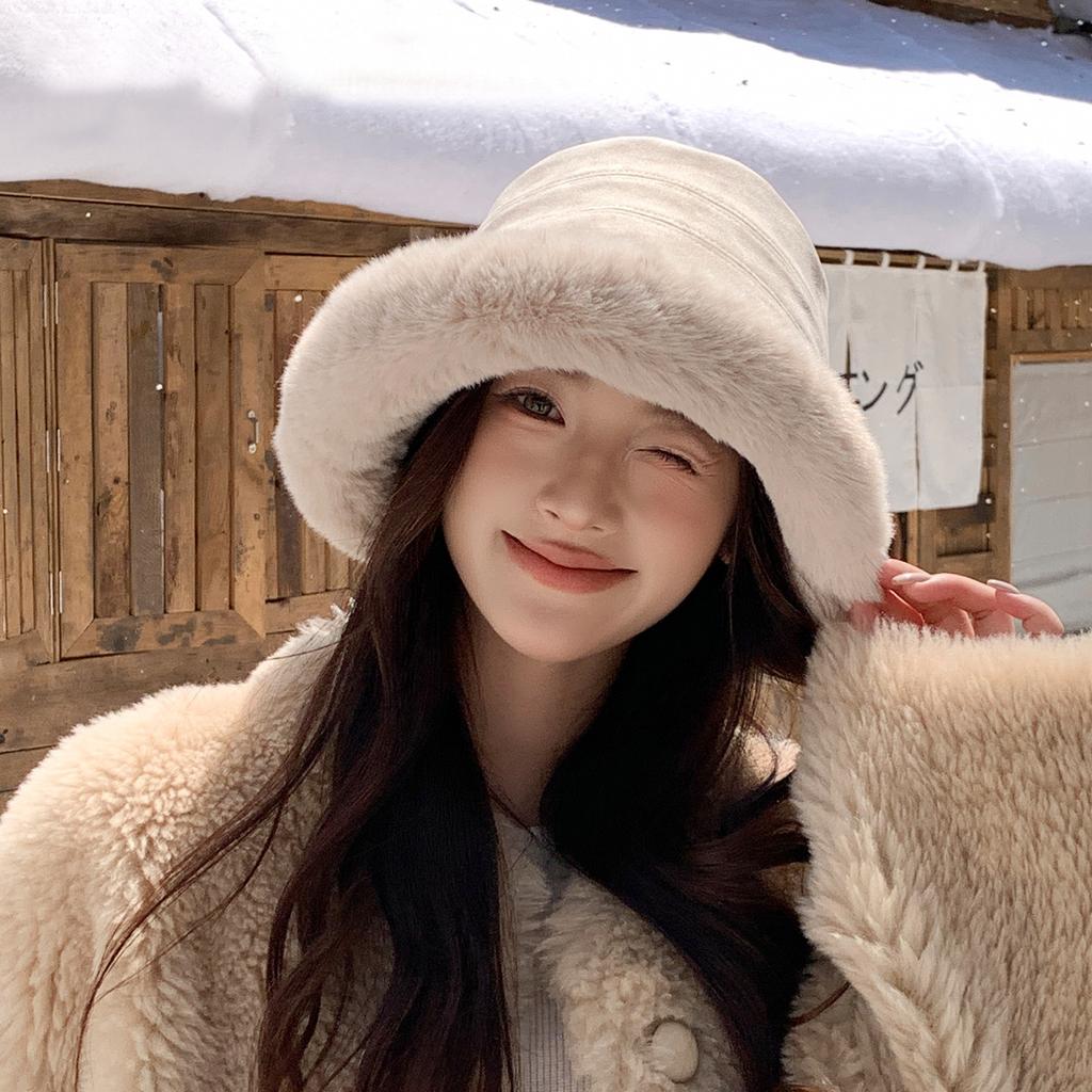 Hat Women's Fashion Bucket Hat Autumn and Winter Velvet Warm Ear Protector Cap for Women Winter, Winter Clothes for Women, Hat
