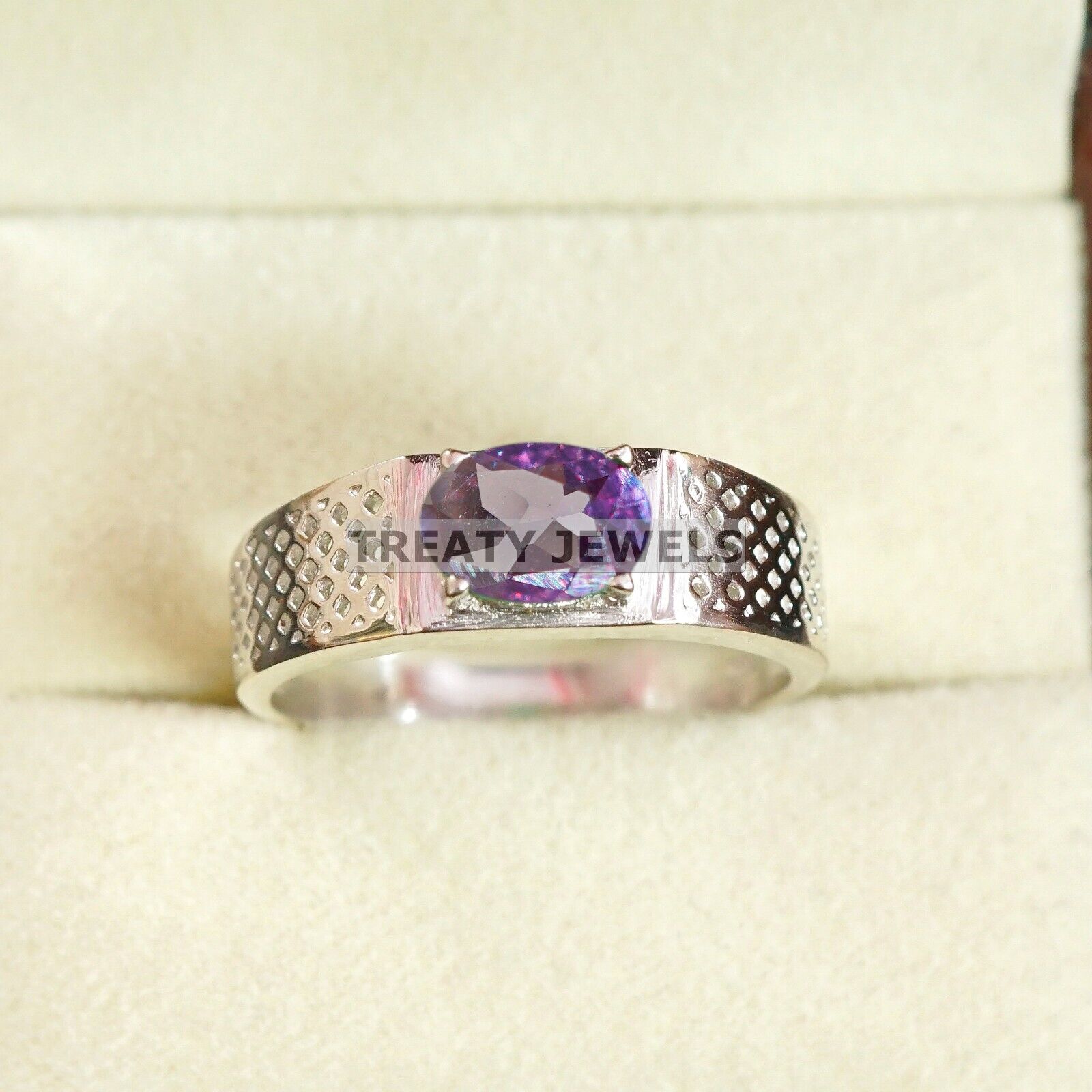 

Alexandrite Oval Cut Gemstone With 925 Sterling Silver Ring For Men s #A619 JL375656835717 4-16 US срібний