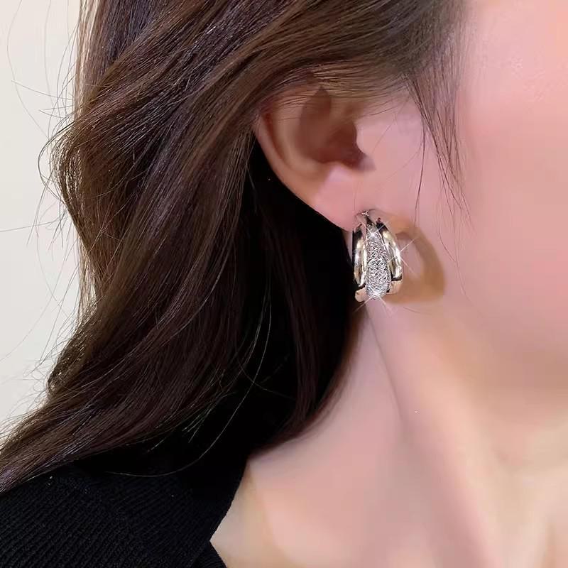 Elegant Zircon C-Shaped Earrings: High-End, All-Match, Exquisite Design for Women.