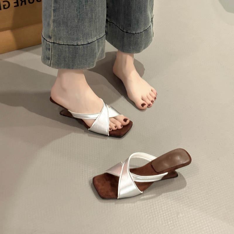French High-heeled Niche Slippers Women's Shoes Summer 2025 New Outer Wear Square Suede Open-toed Wedges Sandals