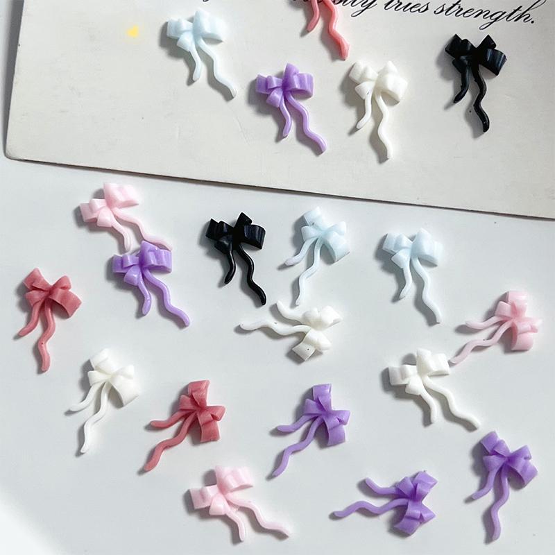 10 Stück Doppellagige Schleifen-Nagelanhänger 3D Süße Band-Schleifen Nagelkunst Strasssteine Mini Harz-Fliege Maniküre Schmuck DIY Teile