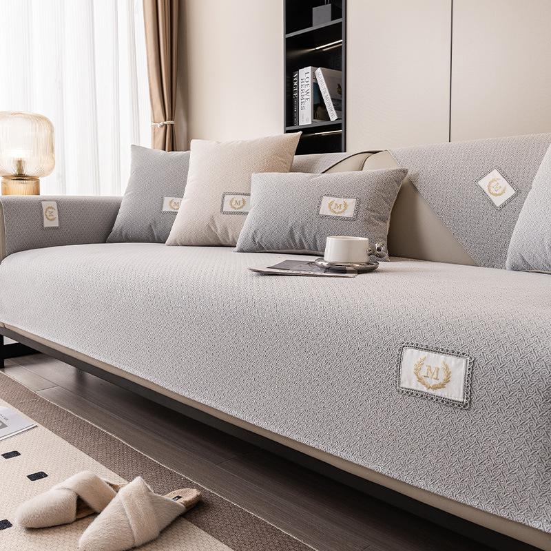 

Высококачественная подушка для дивана Four Seasons, универсальные нескользящие подушки для сиденья, высококачественный современный осенне-зимний кожаный чехол для дивана 70*70cm