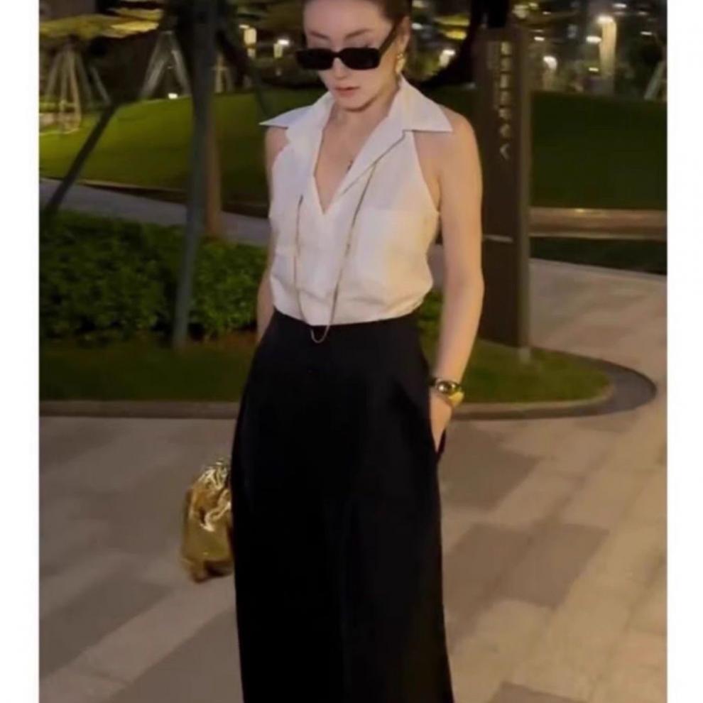 2025 Trendy White Sleeveless Petite Summer Top