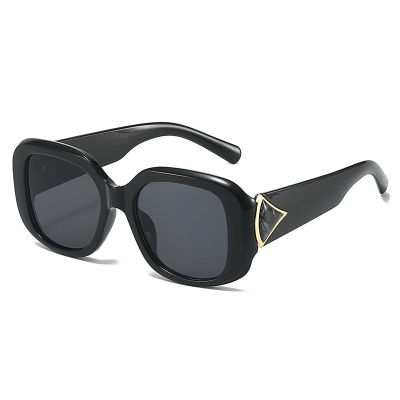 New European and American light luxury sunglasses, large frame fashion women's street shooting retro oval bag flower high-end sunglasses