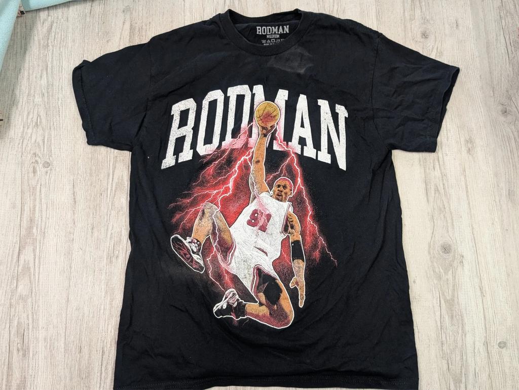 Dennis Rodman T-Shirt Lightning Graphic Size M Basketball Vintage Style Black