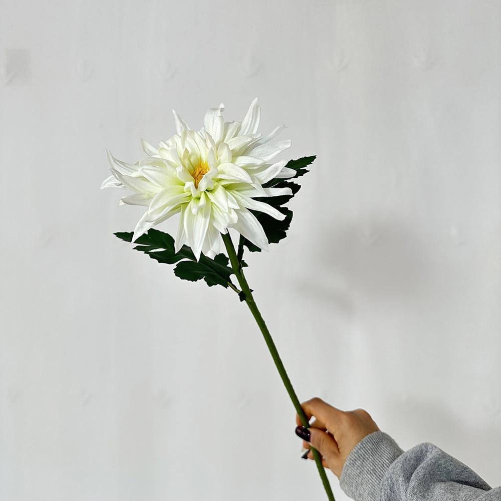 Realistic Dahlia Pinnataflower Arrangement For Hotel Wedding Window Display