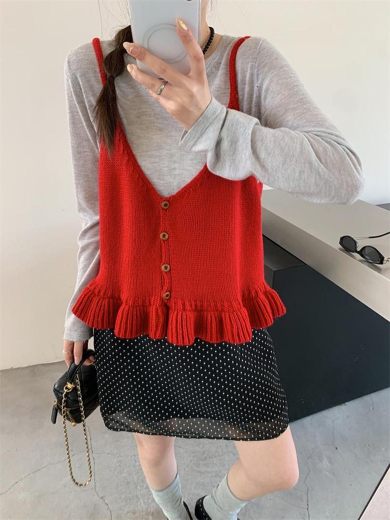 Korean Style V-neck Knit Camisole: Slimming Sleeveless Layering Vest for Spring & Autumn