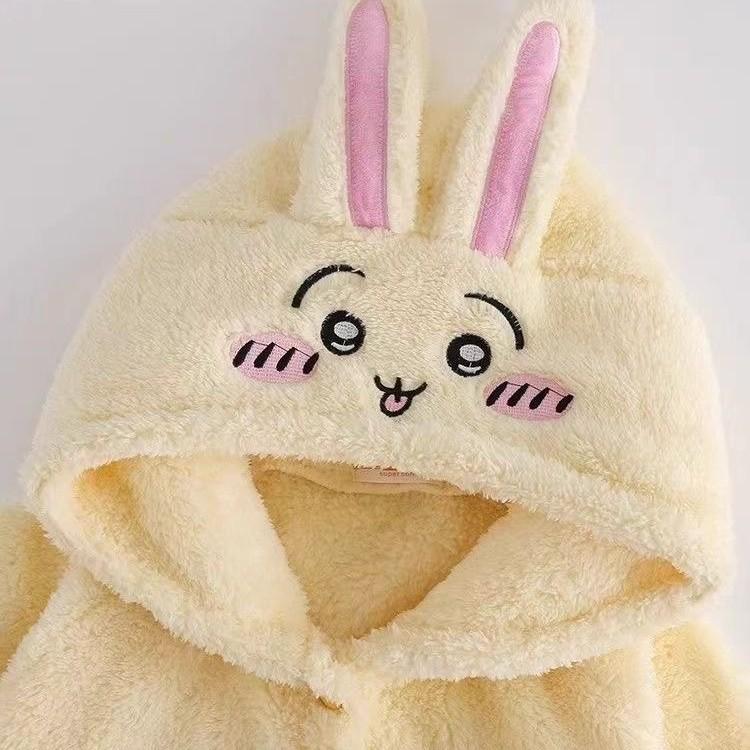 Set Pijama și Halat de Baie din Fleece Coral pentru Femei Usagi - Articole de Casă Drăguțe din Flanel cu Desene Animate pentru Toamnă și Iarnă.