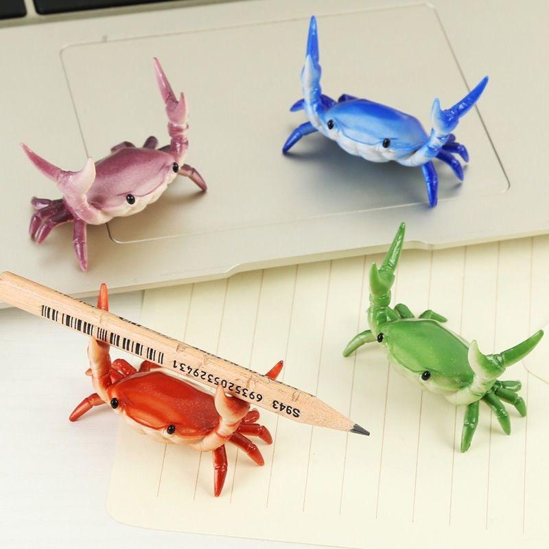 Crab Pen Holder Funny Weightlifting Crab Pen Stand Creative Cute Storage Rack for Single Storage Office Desktop Ornament Gifts