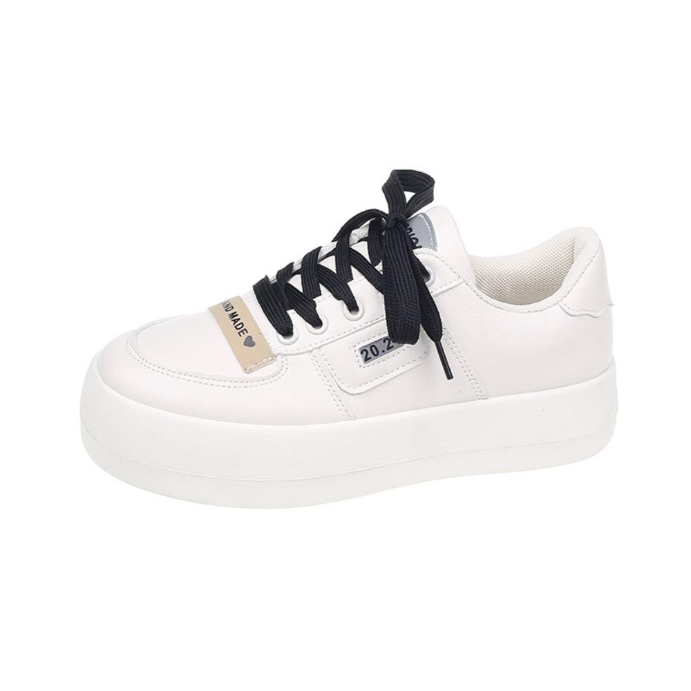 Fritidssko med flate hæler og tykke såler for kvinner