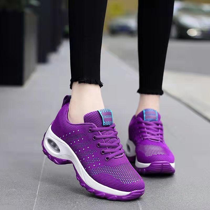 Spring, Summer and Autumn Walking Shoes, Fly-woven Mesh, Not Stuffy Feet, Mother Square Dance Walking Travel Shoes