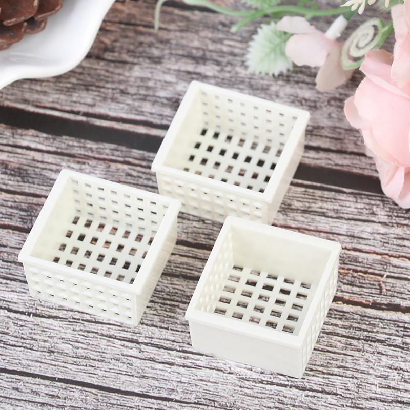 3Pcs 1/12 Dollhouse Miniature Plastic Frame Hand-Woven Storage Basket Decoration