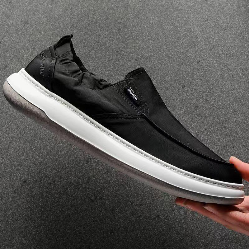 

2025 summer new men s shoes breathable lazy one-pedal casual shoes fashionable versatile canvas shoes men s sports shoes 39