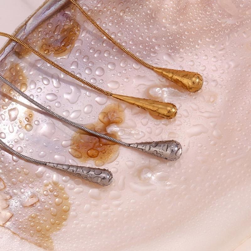 Minimalists Teardrop Necklace Crafted From Stainless Steel for Everyday Elegant
