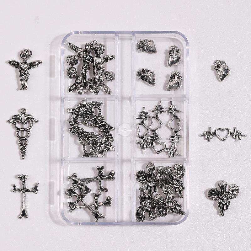 2024 Halloween Nagelkunst Set: Totenkopf, Geist, Spinne & Fledermaus Legierungsdekorationen