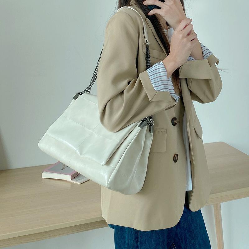 Bags Women's Large Capacity Summer Commute Bag Niche Chain Crossbody Bag Shoulder Bag Large Bag