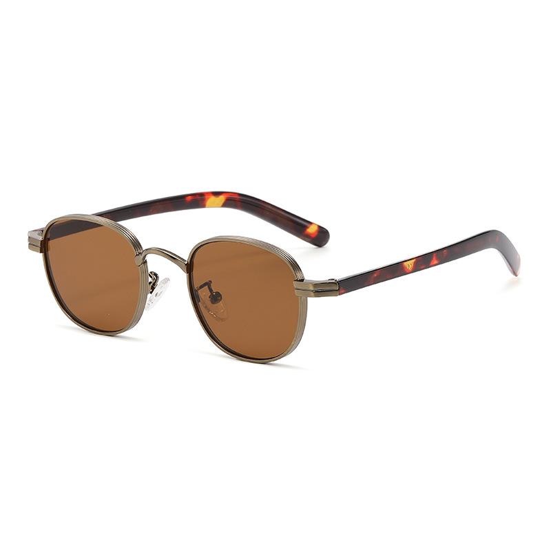 

Classic Metal Square Sunglasses Men Women Retro Small Male Sun Glasses Fashion Driving Travelling Shades UV400