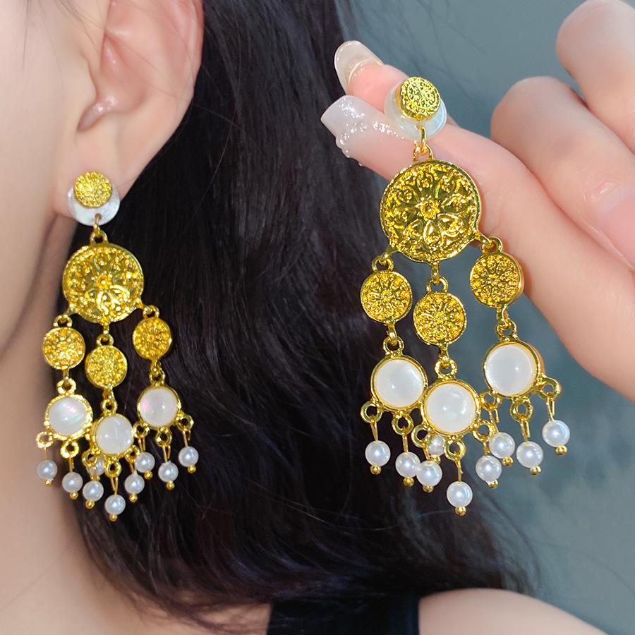 Resin Round Flower Tassel Earring for Women High-end Drop Earring Medieval Style Personalized Fashion Luxury Designer Zircon