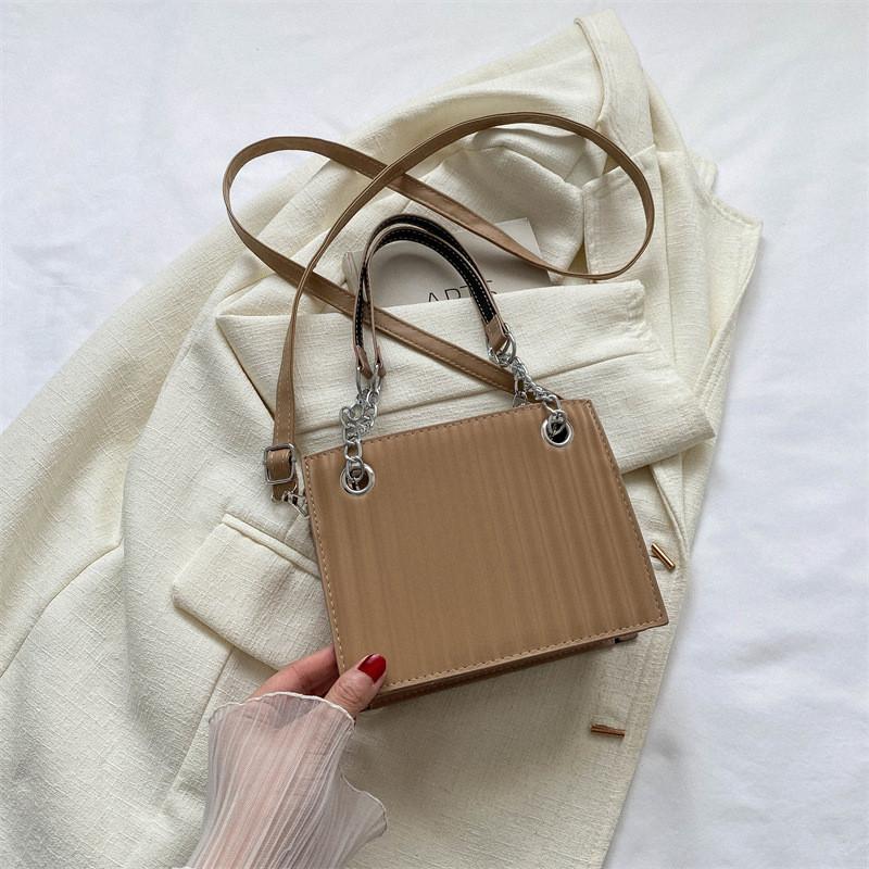 Трендовая черно-белая PU сумка кроссбоди Стильная и шикарная маленькая квадратная сумочка хаки