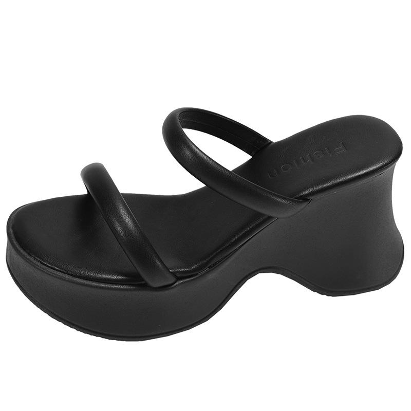 Internet Celebrity Temperament Black Explosion Heightened Thick Bottom Slippers Women's Summer Wear 2025 New Non-slip Cool Slippers