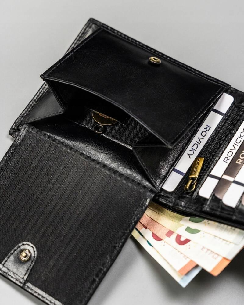 Large, elegant men's wallet made of natural leather - Rovicky