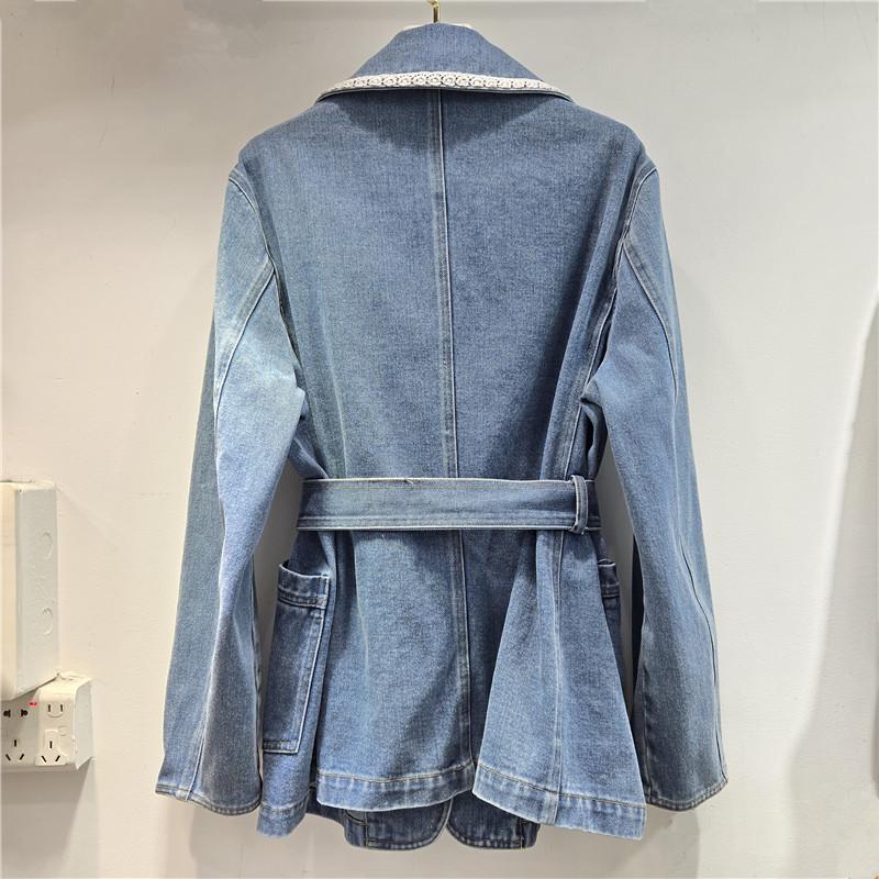 2026 Europäischer Frühling Reiche Mädchen Denim & Spitze Reversmantel