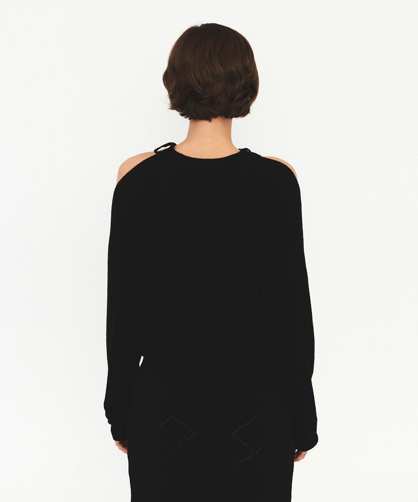 Daiaegeuneol Ribbon Strap Hole Knit (Black)