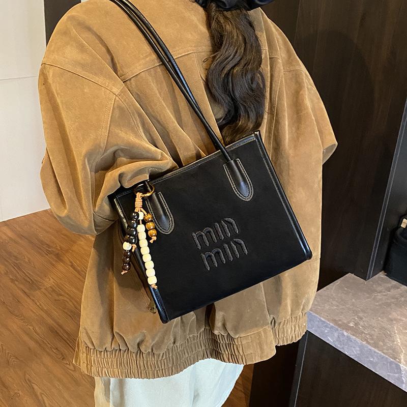 Suede bag women's 2025 new autumn and winter retro shoulder bag commuter tote bag large capacity women's bag