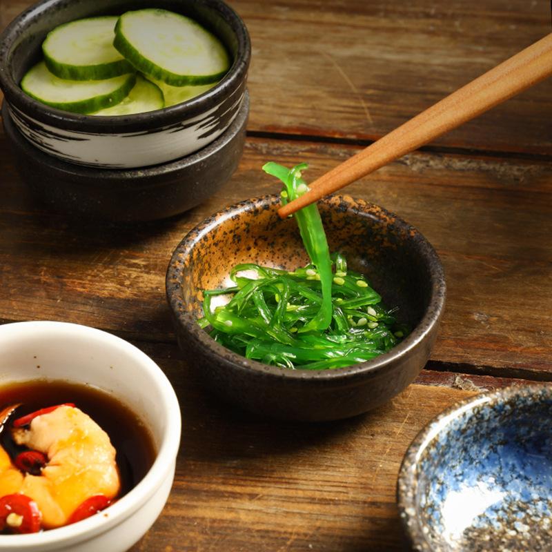2pcs Dip Sauce Vinegar Dish Restaurant Small Dishes and Snack Plates Household Round Seasoning Dish Japanese Ceramic Plates