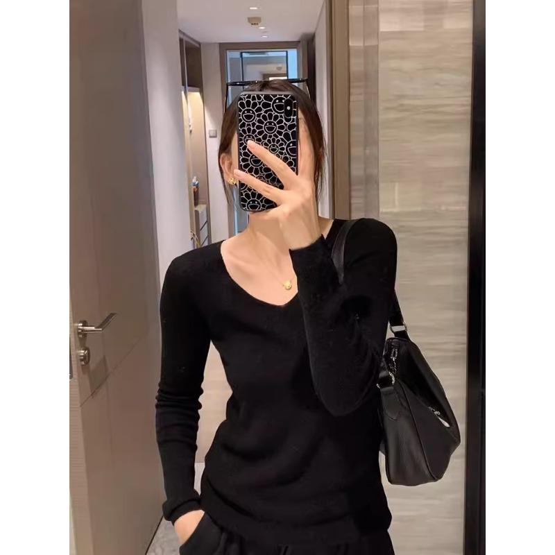 White sweater women's bottoming shirt spring, autumn and winter new v-neck versatile slim-fitting and thin inner long-sleeved knitted sweater top