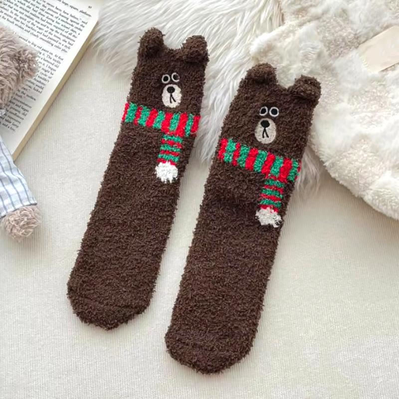 

1 Pair Cartoon Bear Pattern with Scarf Comfortable Floor Socks Warmth One Size Clothing Accessories Multi-Color