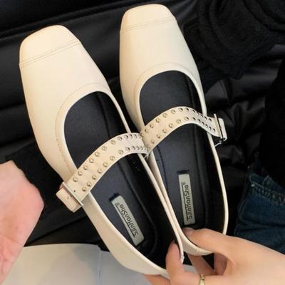 Mode Frühling Neue Flache Schuhe Damenmode Quadratische Zehenpartie Flacher Ausschnitt Nieten Linie mit Weicher Sohle Rutschfeste Einzelne Schuhe