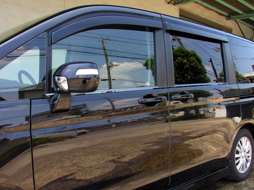 BRIGHTZ Finish Stainless Steel Black Plated Window Moulds for Toyota Step Wagon Spada Fits and 6 Ultra-Mirror (4-Piece Set) RK5/RK6 (Win-BLA-053) -