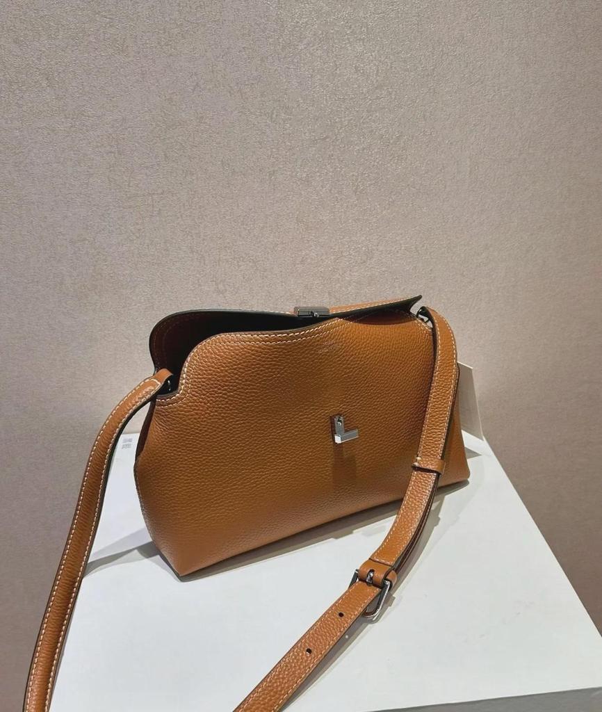 Luksuriøs svensk kuskinn pendlerbag: Skulderveske, crossbodyveske eller underarmsveske med høy kapasitet