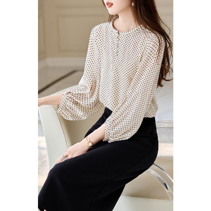 Early Spring New Polka Dot Pleated Chiffon Shirt Casual Commuter Long Sleeve Shirt Temperament Lantern Sleeve Top