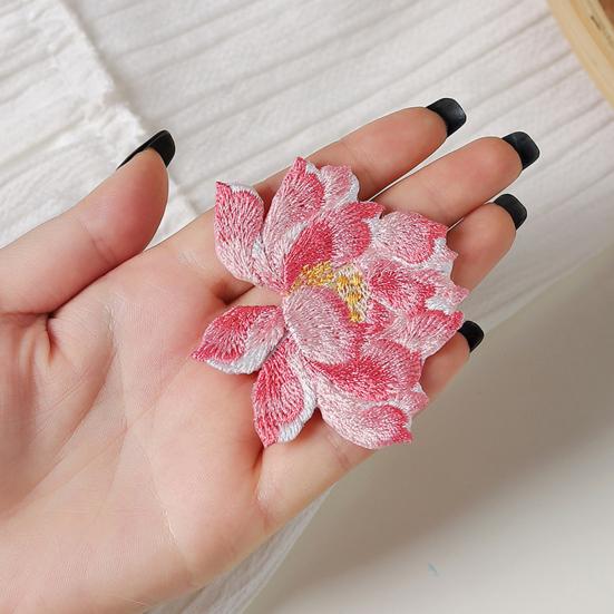 Toppa Fiore di Loto Applique Floreale Ricamata Realistica Toppa Termoadesiva Fiore di Loto Toppa Ricamata per Giacche Zaini Cappelli Borse e Artigianato Fai da Te