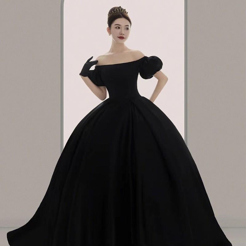 Satin main wedding dress 2025 spring new wedding dress Hepburn style black slimming dress