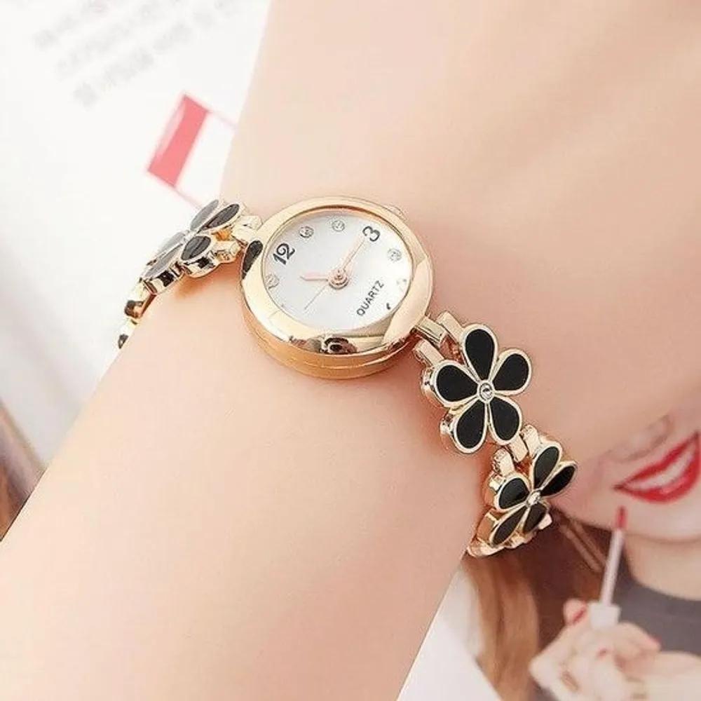 Romantic Flower Women s Wristwatch Women s Metal Bracelet Analog (49708162) WE7BF3D_ONE_COLOR