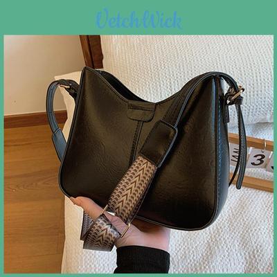 2024 New Retro Bag Female Korean Version Shoulder Bag Fashion Street Trend Leisure Commute Bucket Bag