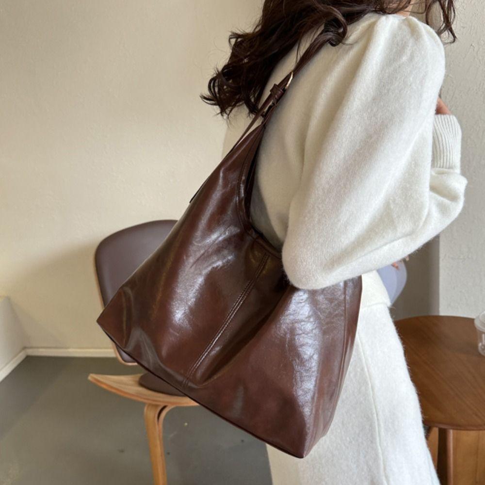 Einfarbige Tragetasche aus weichem Leder, große Kapazität, Vintage-Unterarmtasche, Reise