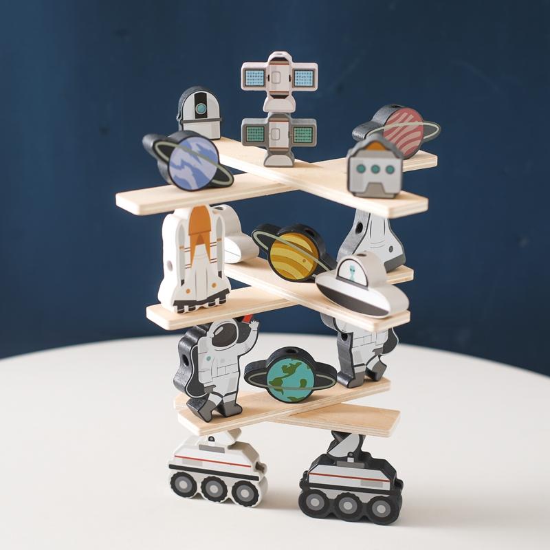 Children's Balance Ability Montessori Toy Wooden Astronaut Button Beaded Blocks Stacking Game Kids Educational Toy Gift with Box