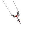Versátil Collar de Cruz de Murciélago con Alas de Corazón Se Combina Fácilmente con Atuendos Urbanos Rockeros Casuales para un Look con Estilo