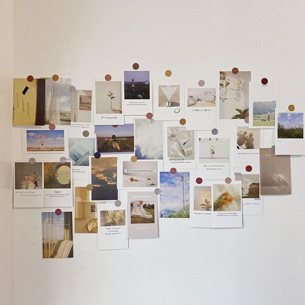 Set of 30 emotional card photos